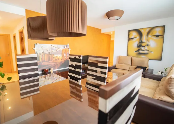 Apartamento Alhambra A 8 Minutos Granada, Con Parking Y Piscina