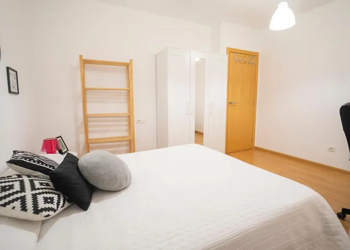 Apartamento Alhambra A 8 Minutos Granada, Con Parking Y Piscina